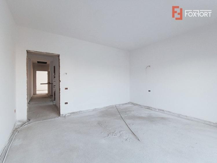 Duplex 4 camere 140 mp utili, toate utilitatile, la asfalt in Giroc - V7800 - 10