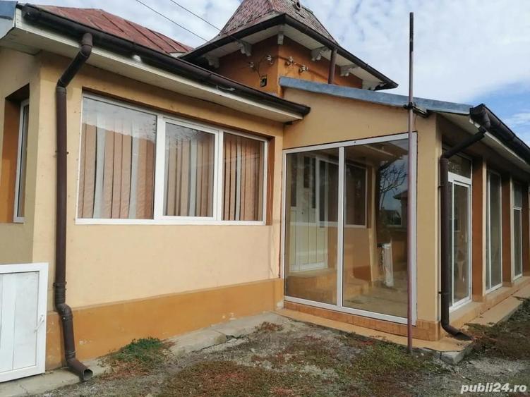 Casa veche si teren - 1