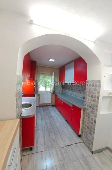 Apartament cu 4 camere decomandat în Decebal