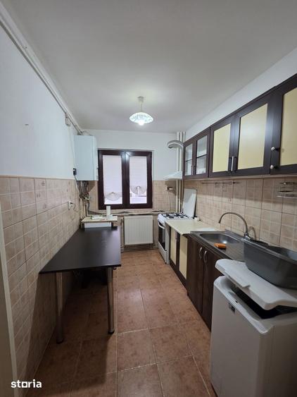 Apartament cu 3 camere decomandat în Militari