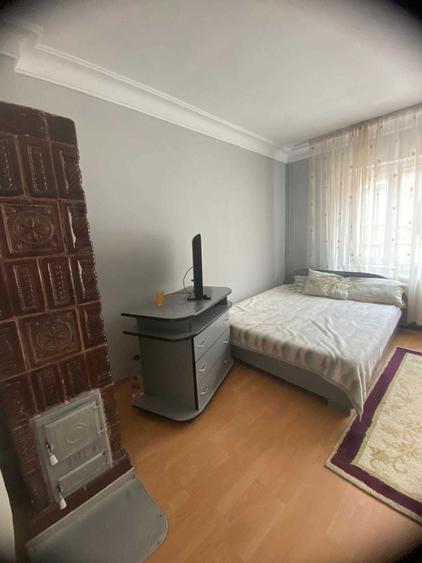 Casa de inchiriat pe termen lung 4 camere baie bucatarie.Simleu - 5