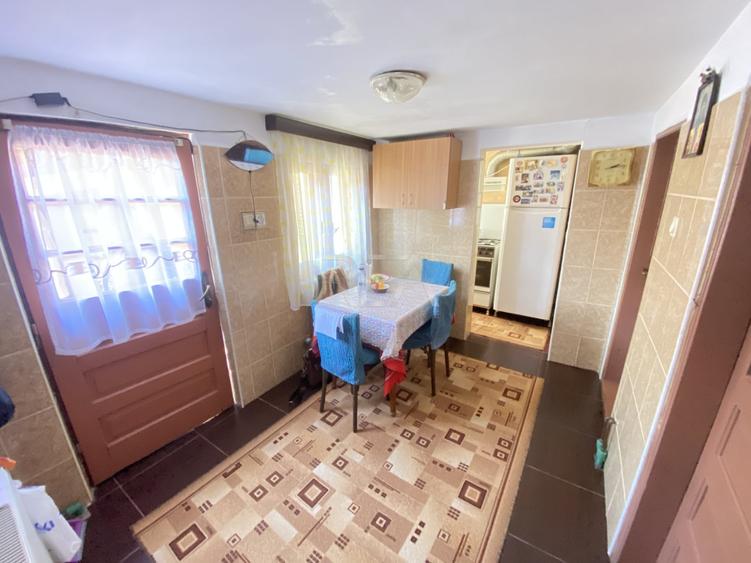 Casa cu Garaj- Zona Teius - 5