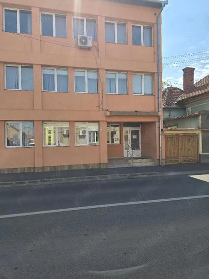 Dau in chirie Cladire birouri, ultracentral D+P+2E, 150mp pe nivel, SC tot-636 mp Inc oras , rampa, - 8