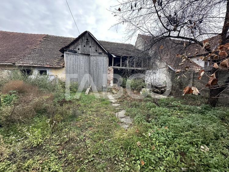 Casa de vanzare 2 camere anexe gospodaresti 1248 mp teren in Beclean - 3