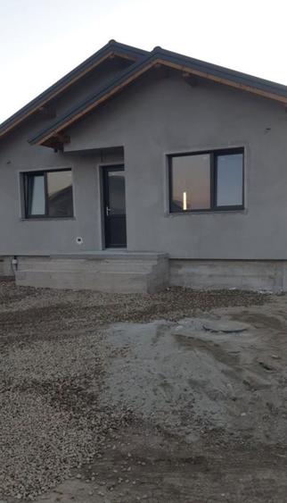 Casa de vanzare la tara - 7