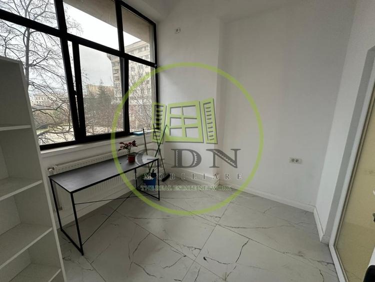 Spatiu de birou, 10mp, pretabil birou, Zona Teatrul National Marin Sorescu - 2