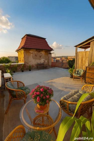 Vand apartament ultracentral deosebit cu panorama - 2