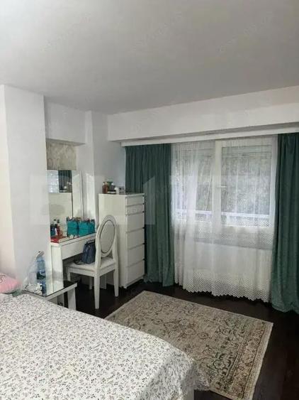 Apartament de vanzare cu 4 camere, zona Ultracentral SCHIMB SI CU CASA - 7