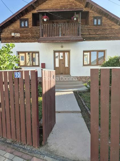 Casa tip vila de vanzare