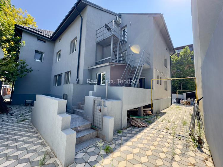 Vila 15 camere P+D+1+M, Com. Chiajna - Rosu