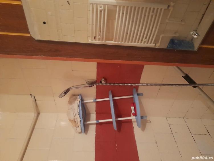 vand garsoniera plevna etaj 4 - 4