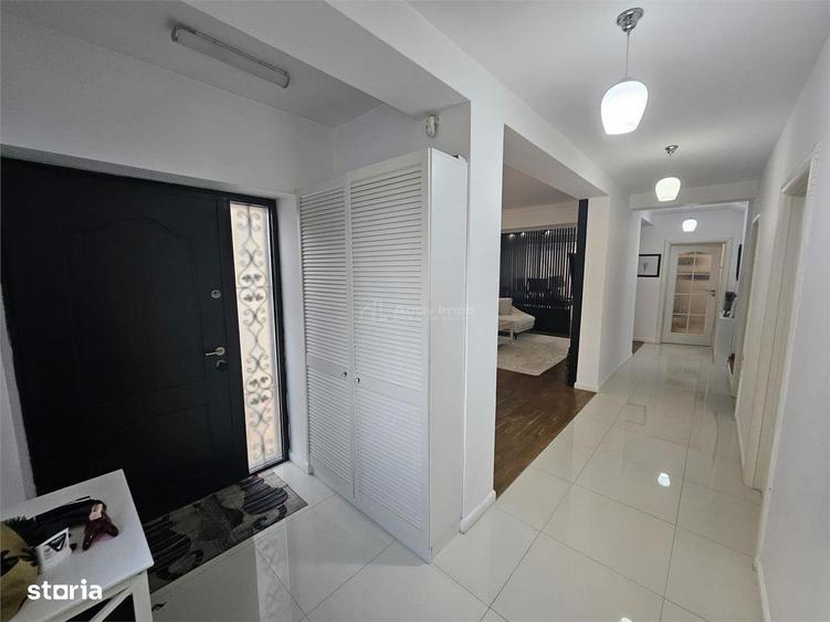 Vanzare Vila La Cheie Militari Residence- Ballroom - 14