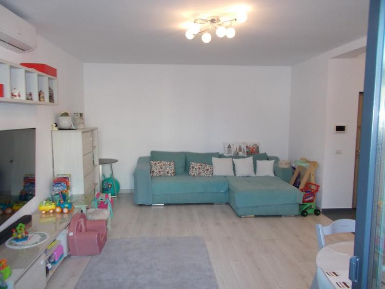 Ap (SAD), 3 cam 63,4/79,2mp, deco, parter, Dumbravita, zona Selgros. - 1