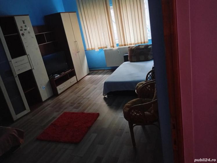 Apartament de vanzare - 3