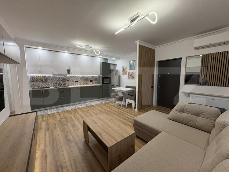 Apartament 3 camere, lux, zona Centrala - 1