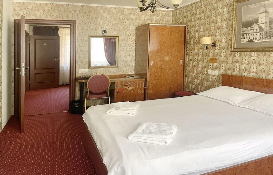 Pensiune de 15 camere in Centrul Istoric la 400m de Piata Sfatului - 15