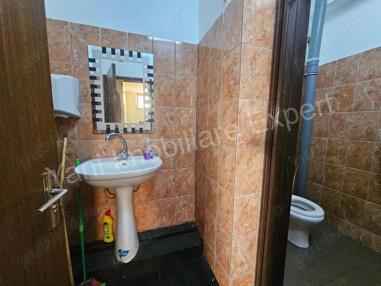 Casa + spa?iu comercial de vanzare in Curtea de Arge?. - 1