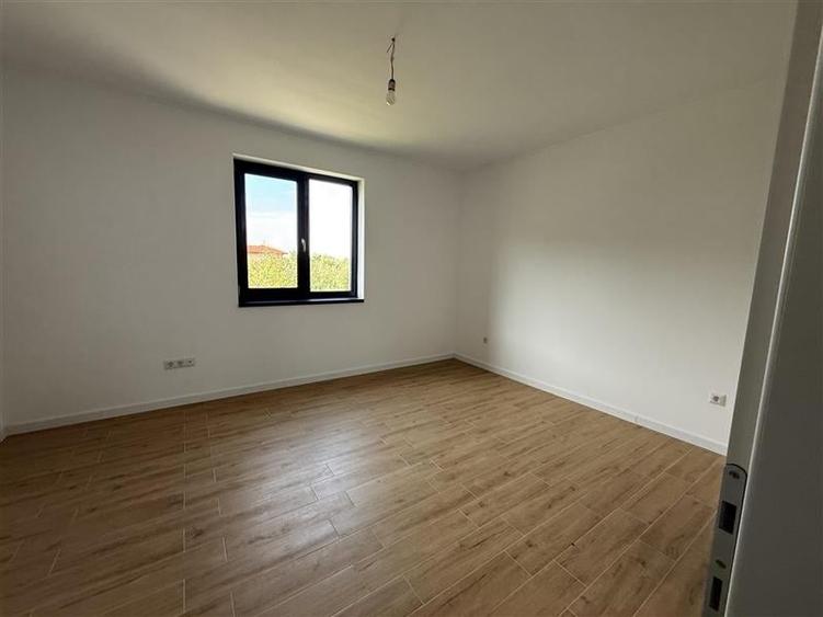 Casa  moderna  finisata  cu 550mp teren la limita Cluj Napoca cu Dezmir - 26