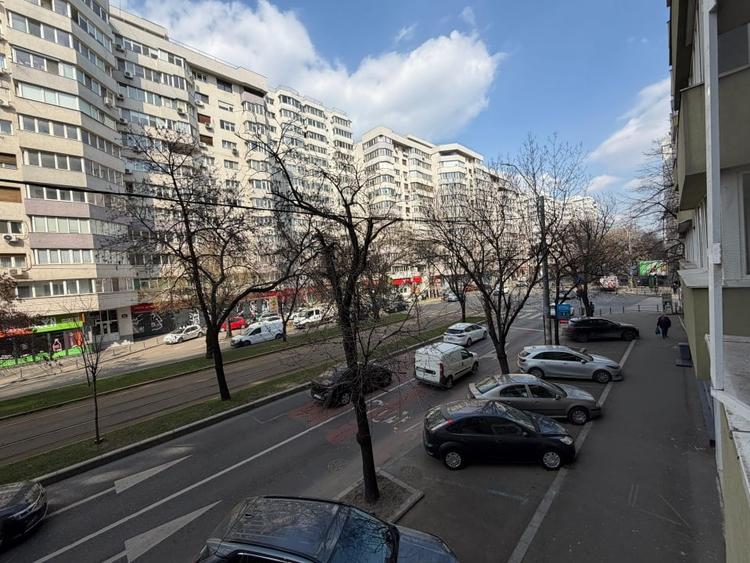 Piața Victoriei | 2 camere | Etaj 1 | Bloc 1980 | Balcon închis - 15