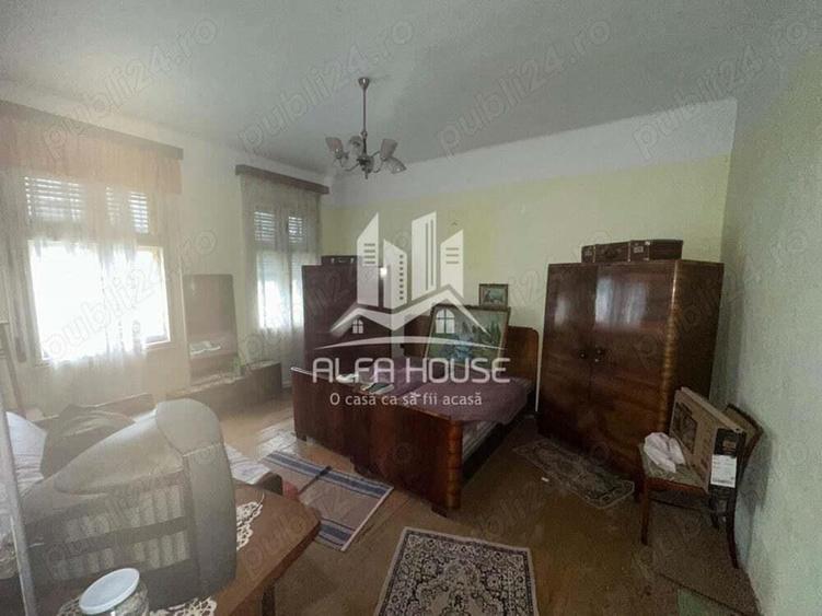 Vand casa in Resita zona Muncitoresc la pret de Apartament, sau schimb cu apartament. - 1