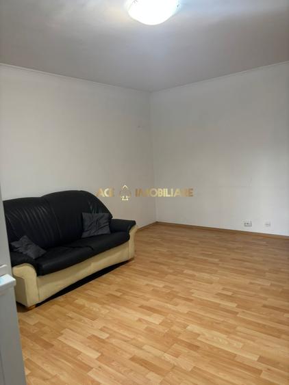 Apartament cu 2 camere decomandat, mobilat în Vitan