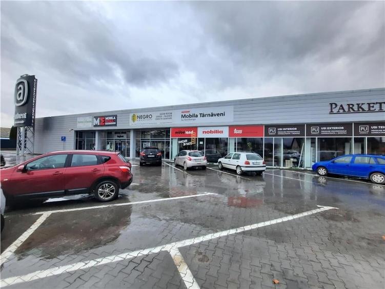 Spatiu Comercial - 300 mp - Showroom  - Servicii - 11