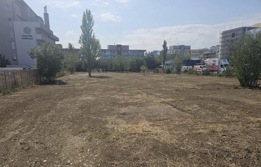 Vanzare Teren Baneasa Lac=Petrom City - 11