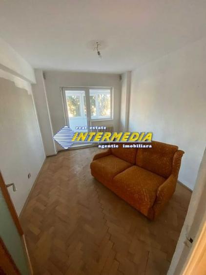 APARTAMENT 3 CAMERE I DECOMANDAT I CETATE I 75 MP I ZONA MERCUR I - 3