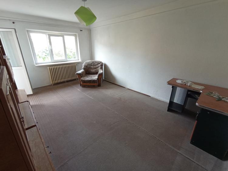 Apartament 2 camere DECOMANDAT, ETAJ 4 cu pod Nicolina 2-Clopotari !! - 12