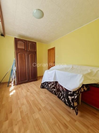 Apartament 2 camere, 55 mp, etaj 4/5, direct proprietar – Timișoara, str. Lugoju Apartament 2 camere, 55 mp, etaj 4/5, direct proprietar – Timișoara, str. Lugoju