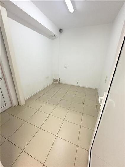 Spatiu comercial foarte spatios, ideal pentru clinici medicale, zona Brotacei - 7