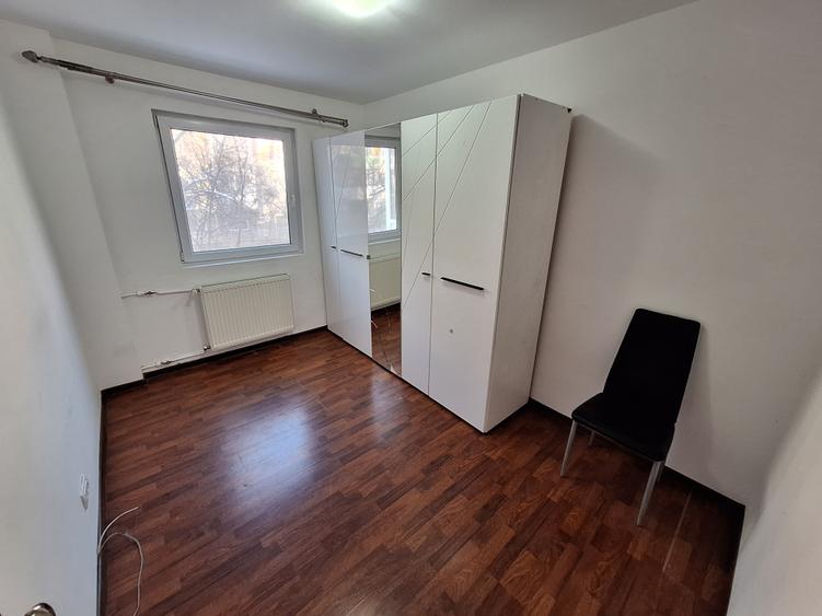 Apartament cu 3 camere Et 1 Zona Dacia - 4