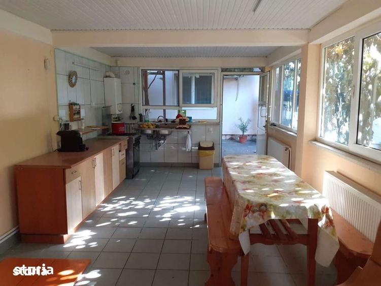 Casa de vanzare 6 camere si anexa 3 camere in Mangalia - 6