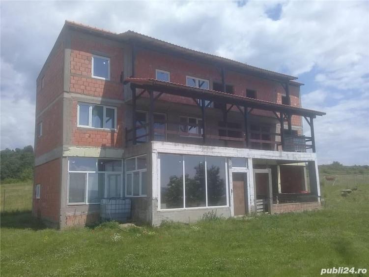 Casă cu 2 camere în Moldova Nouă