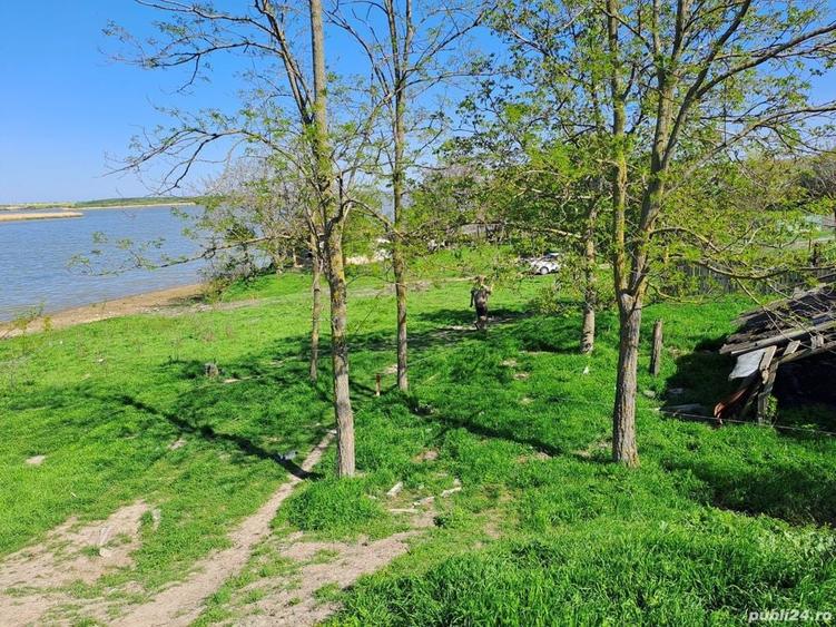 Teren de 1000 mp, în Sultana
