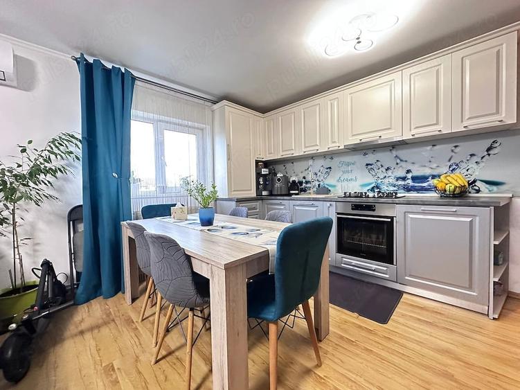 Apartament cu 3 camere decomandat în Hipodrom 1