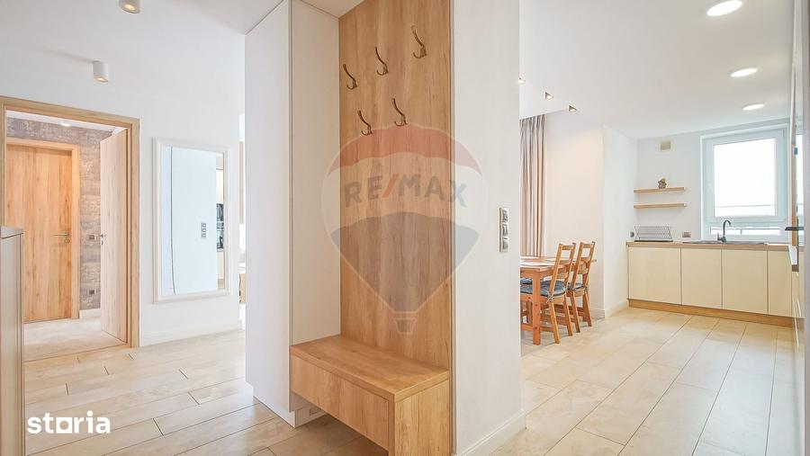 Apartament cu 4 camere în Tractorul