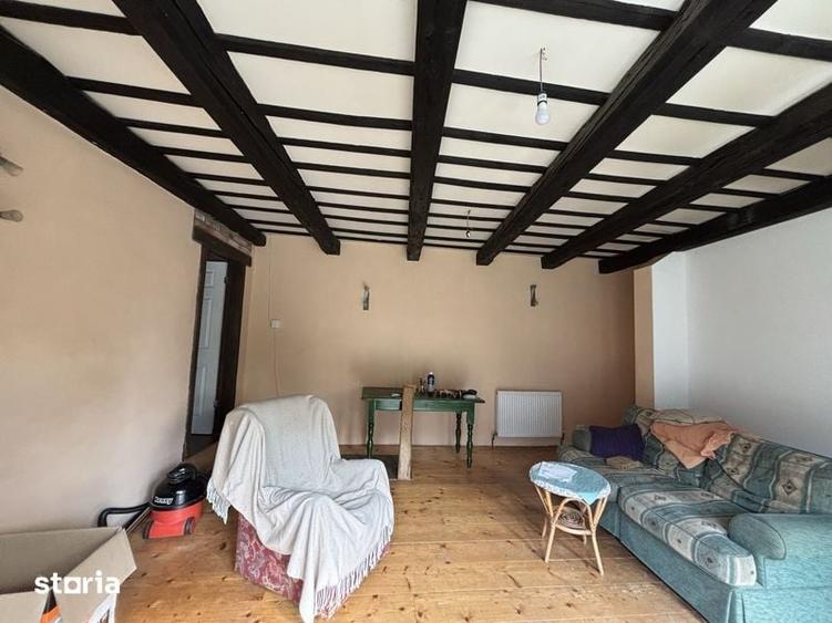 Casă cu 4 camere cu Teren 350 Mp în Central