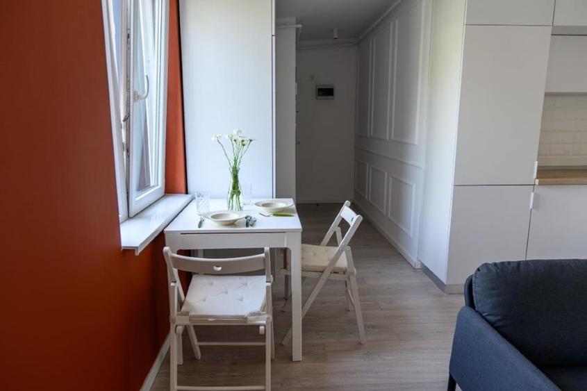 Apartament cu 2 camere nedecomandat, mobilat în Obor