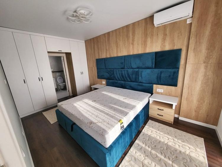 Apartament cu 3 camere decomandat în Faleză