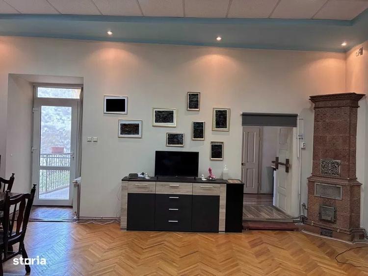 Apartament cu 3 camere semidecomandat în Ultracentral