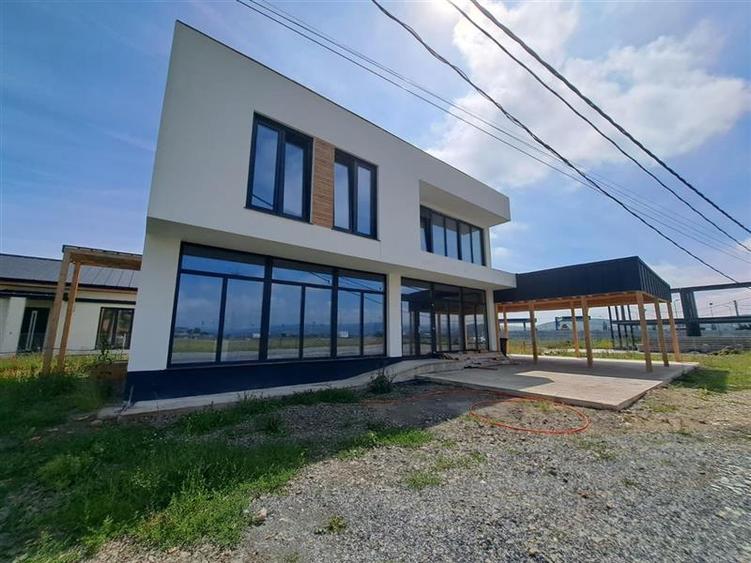 Spațiu comercial, de 70 mp, în Sub Coastă
