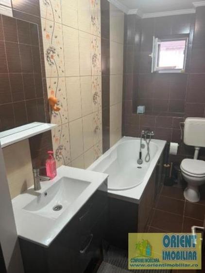 Apartament cu 2 camere decomandat în Energia