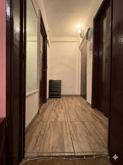 Apartament cu 2 camere semidecomandat, mobilat în Țiglina 1