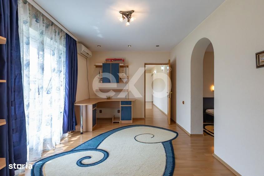 Casă cu 4 camere în Sărata