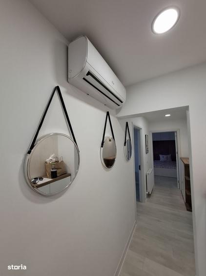 Apartament cu 3 camere decomandat, mobilat în Central