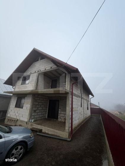Casă cu 4 camere în Central