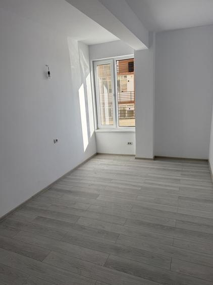 Apartament cu 2 camere decomandat în Valea Lupului