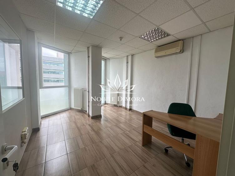 Birou, de 20 mp, în Central