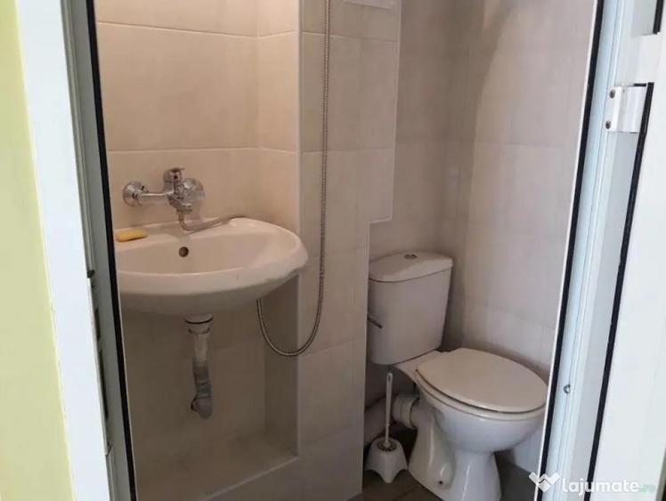 Garsonieră decomandată în Dâmbovița